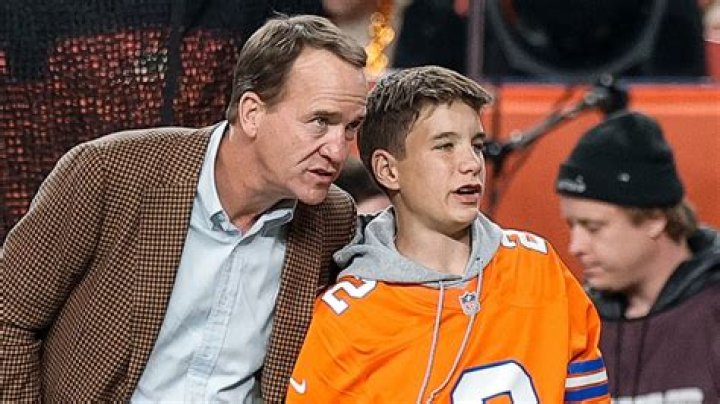 Does Peyton Manning Have A Sister? Brother And Family