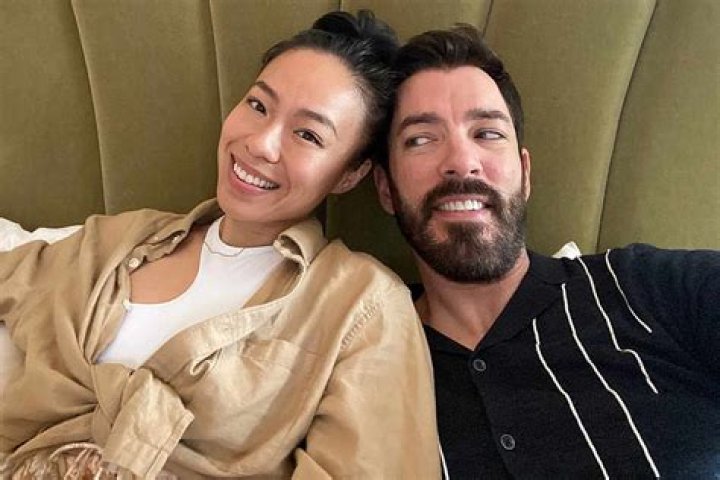 Drew Scott Talks About Living in a 'Lovely Mess' with Wife Linda and