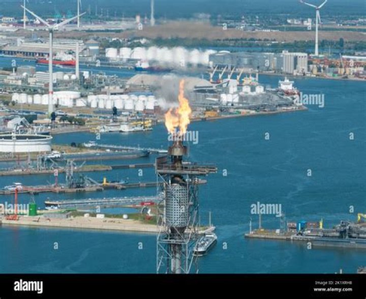Environmental Factor August 2022 Burning plastic can affect air