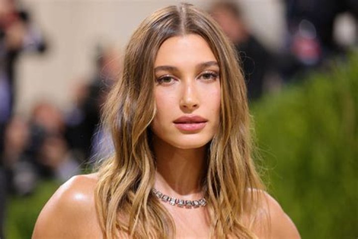 Hailey Bieber's Mom, Kennya Baldwin, Taught Her 1 Beauty Secret