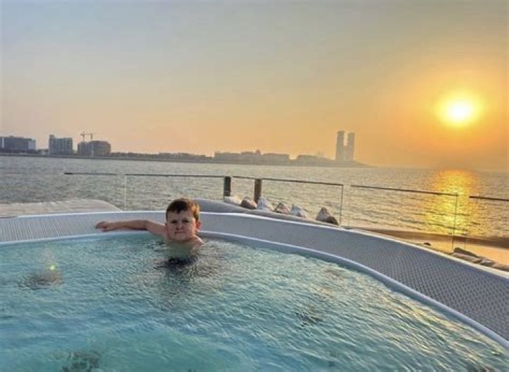 hasbulla sunset r/Hasbulla