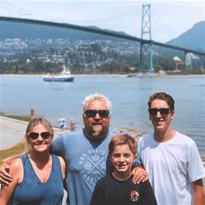 Hunter Fieri Bio, Wiki, Net Worth, Dating, Girlfriend, Age, Height