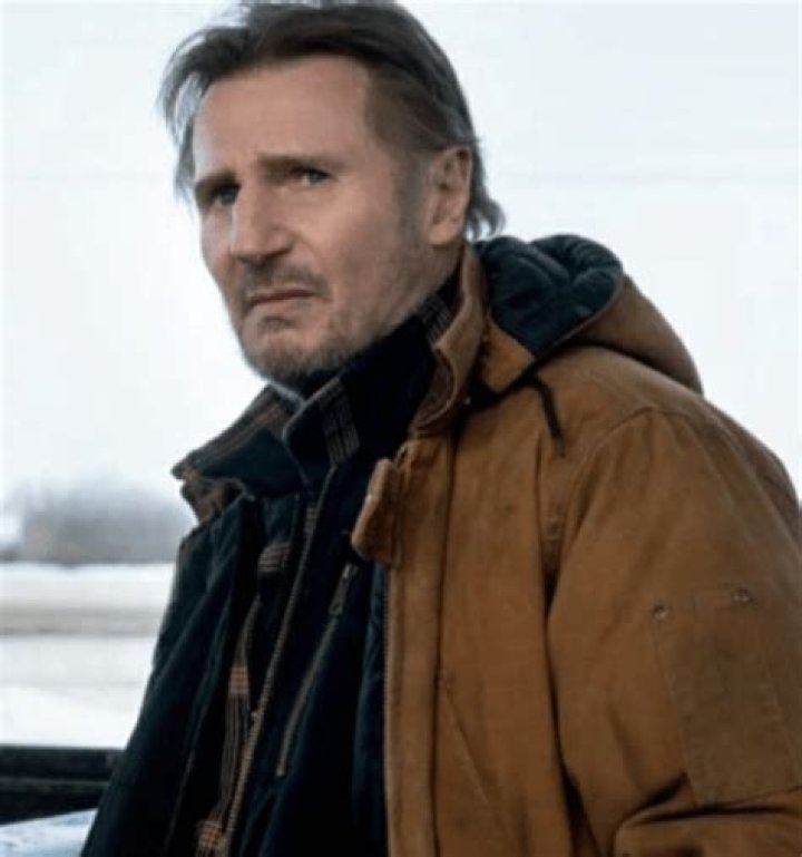 Liam Neeson's Stature: Unveiling The Giant From The Silver Screen