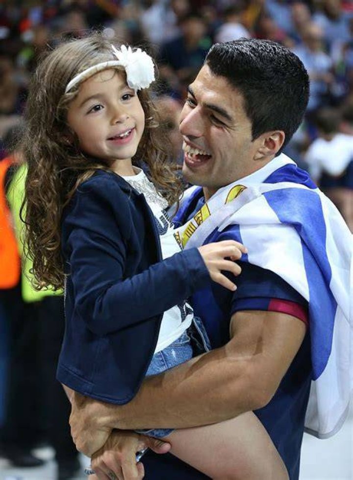 Luis Suarez marks his daughter's 11th birthday in style (Photos