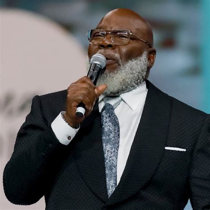 More about TD Jakes' gay accusations plus paedophilia activities lands