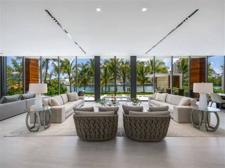 Rapper Future has purchased a luxury mansion worth 16.3 million off