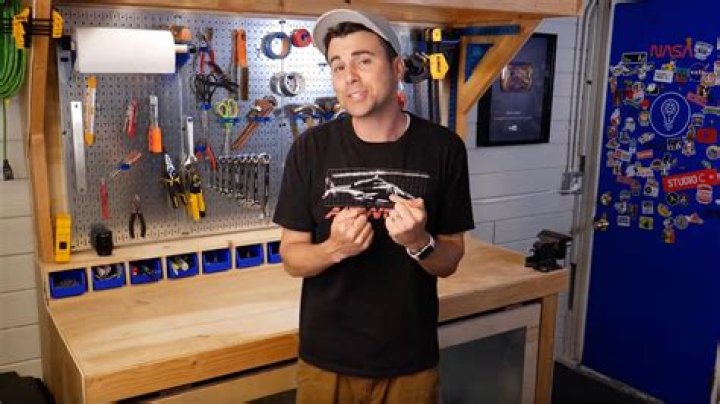 Report YouTuber Mark Rober working as Apple engineer to create VR tech