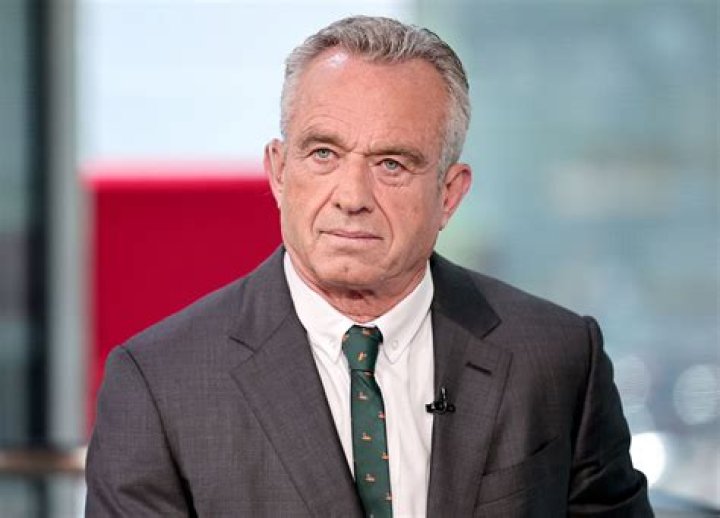 Robert F. Kennedy Jr. Bets on New Hampshire to Boost a Very Unlikely
