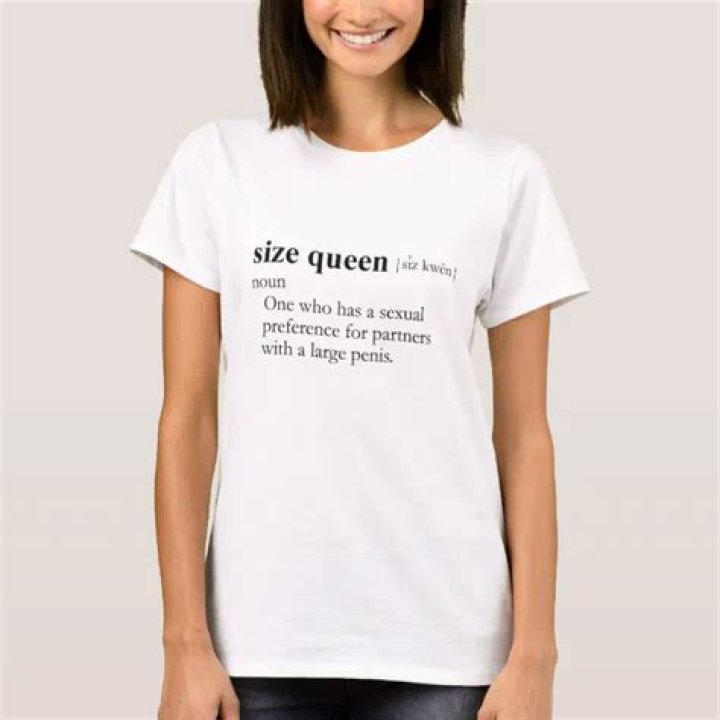 SIZE QUEEN (definition) TShirt
