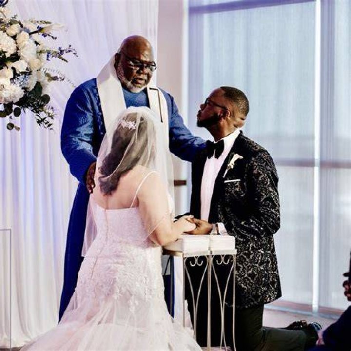 Td Jakes Son Dexter