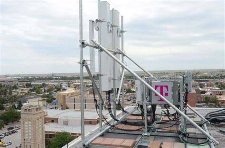 TMobile Extends 5G Low and MidBand Coverage Dgtl Infra
