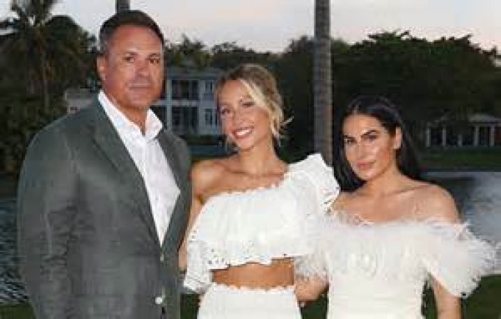 Uncovering The Musical Legacy Of Ashtin Earle's Mom