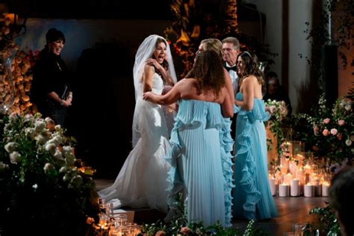 Unveiling The Enigma: Leslie's Golden Wedding Attendance