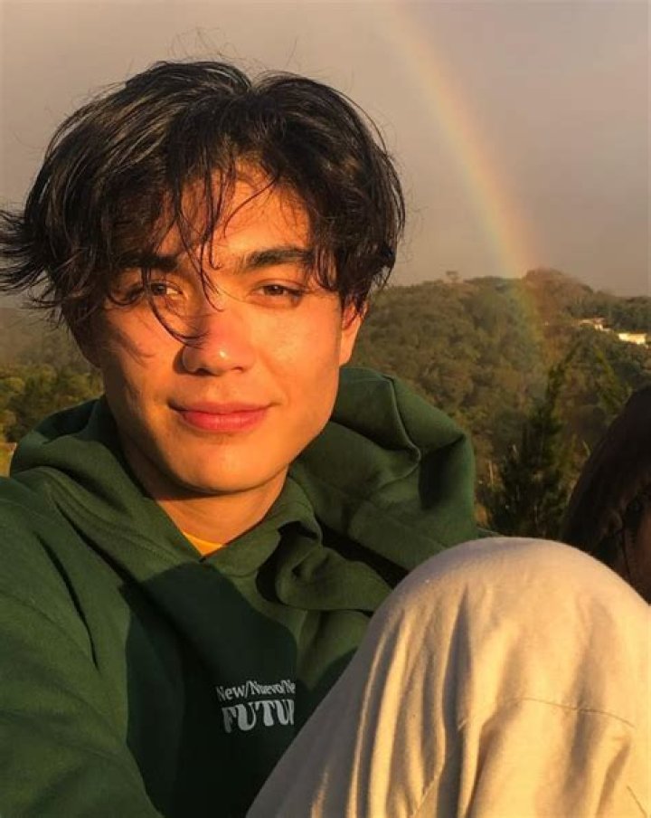 William Gao Romantic Connections Explored