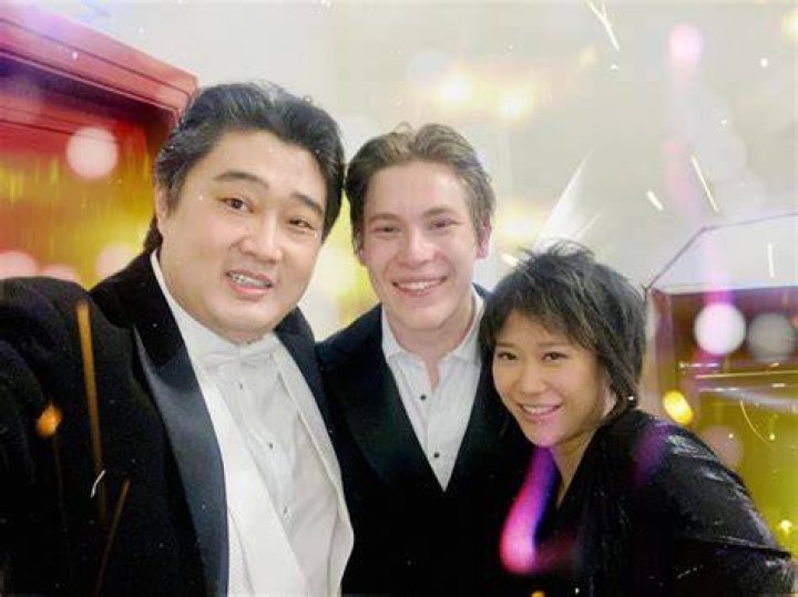 Yuja Wang comes out as a couple Slippedisc